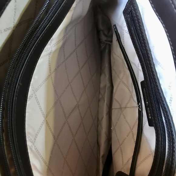 Michael Kors Signature Monogram Faux Leather Women's Shoulder Bag - Picture 7 of 7